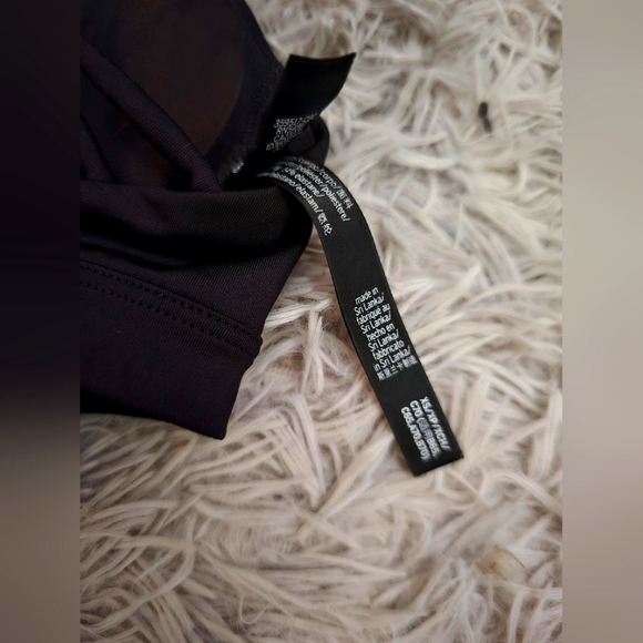 Victoria Secret Sports Bundle (XS)(3)(EUC)(READ DESCRIPTION) - Picture 3 of 8